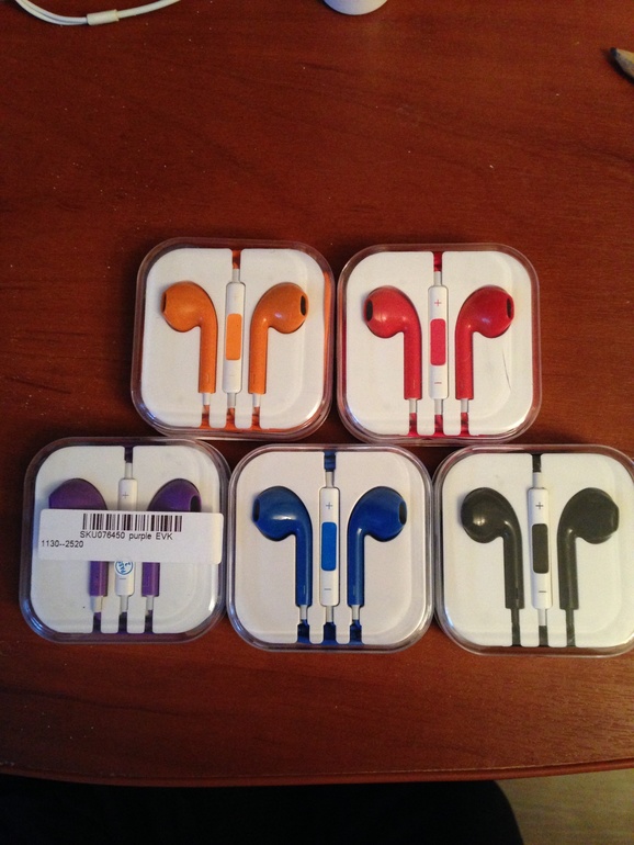 Цветные наушники для Apple