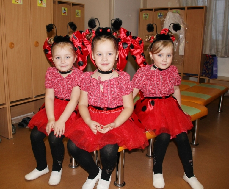 тройняшки - скромняжки