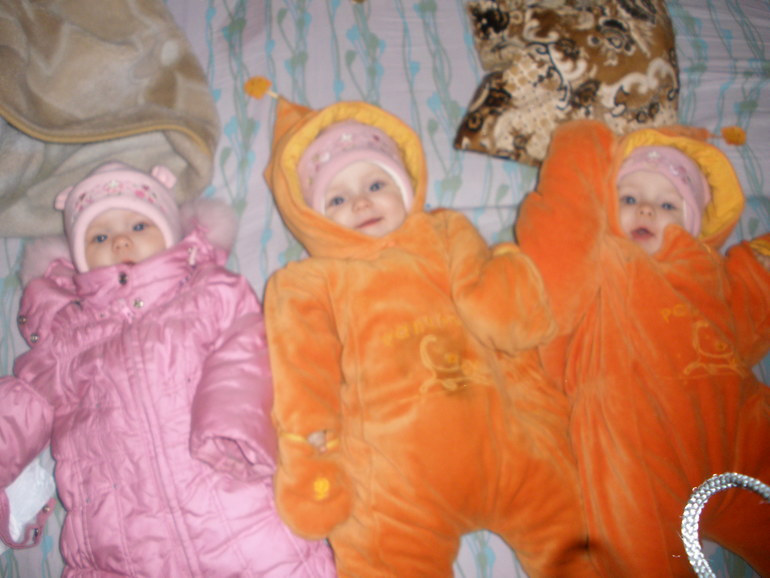 прогулка с тройней