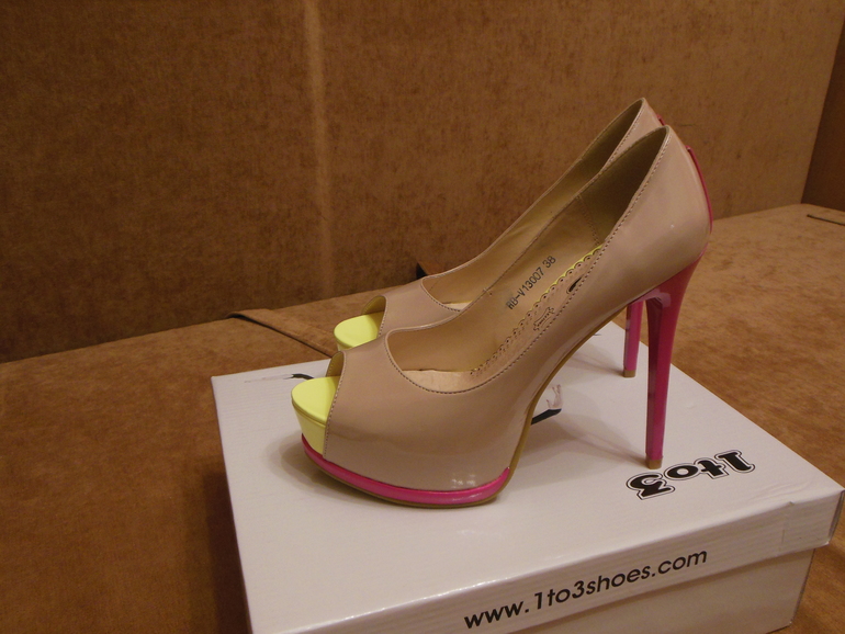 Шикарные туфли 38 р-р на 37