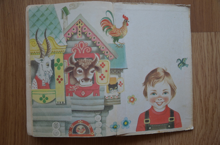 Книжный шкаф. Из маминого детства