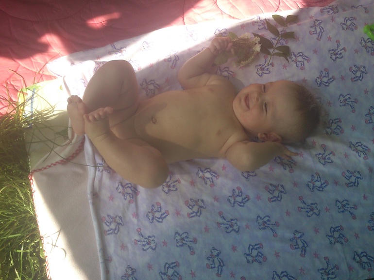 Пол годика