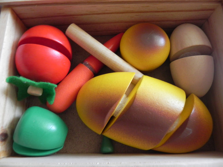 Не конфетка,а КОНФЕТИЩЕ))))