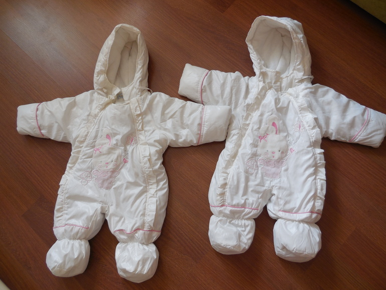 Комбинезоны и др. одежда для девочек-двойняшек до года