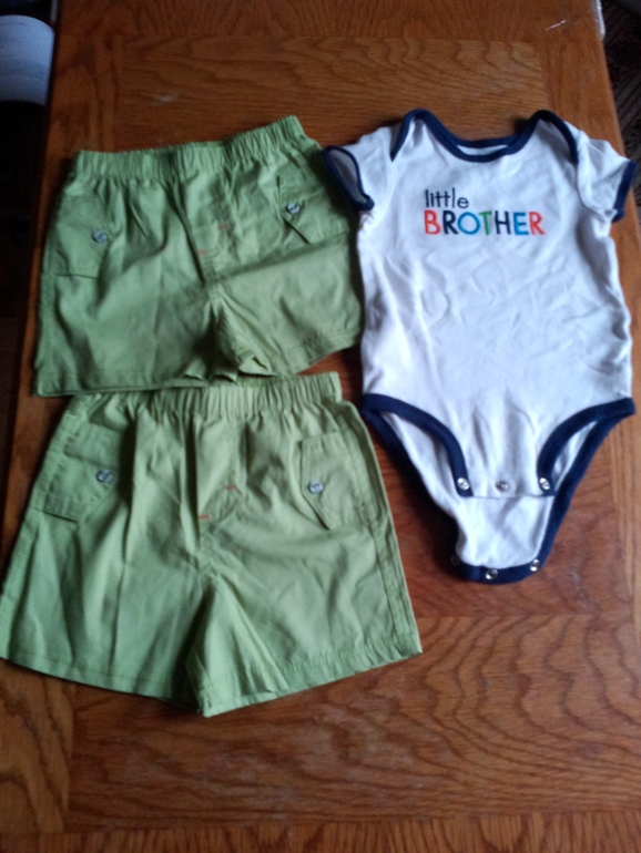 Продам вещи на мальчиков 9-12-18 мес