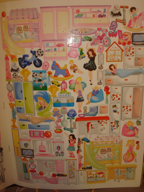 Очень красивые книги с наклейками.