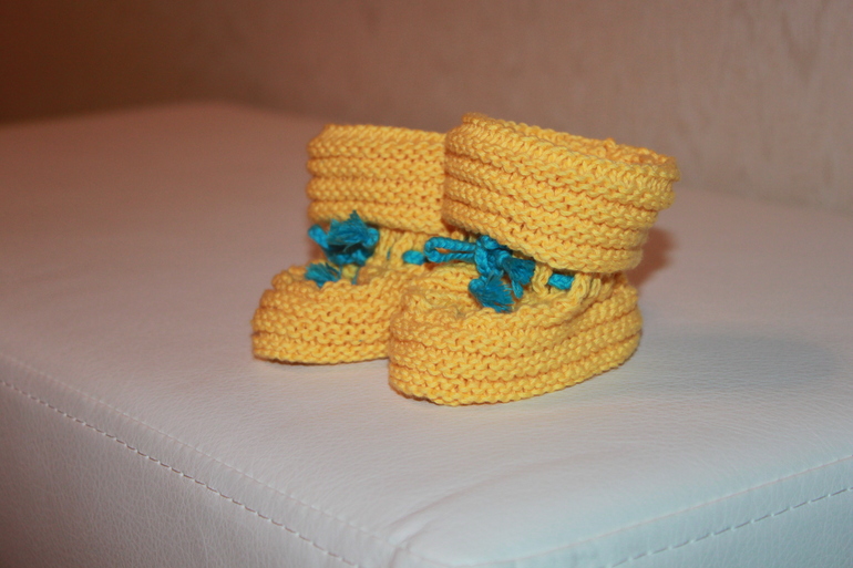 Первая обновка для ляльки :)