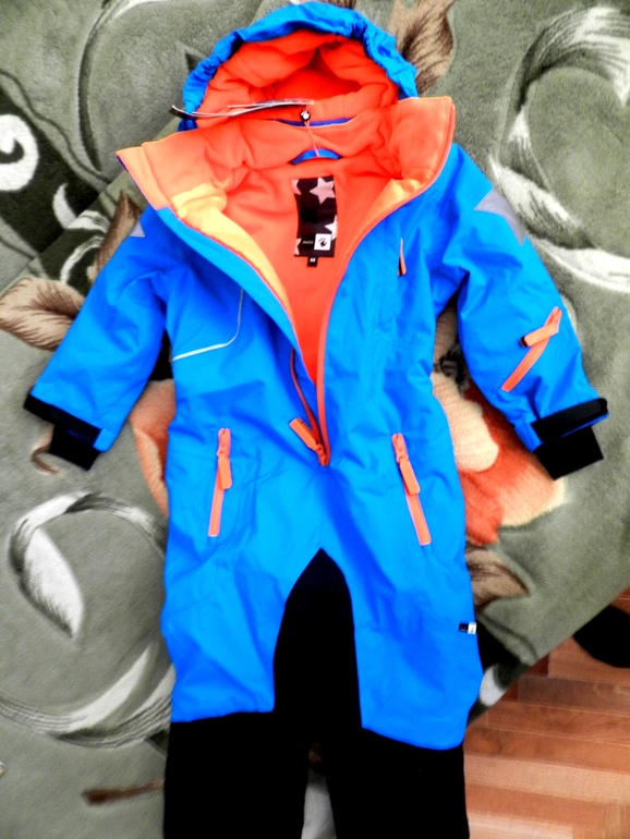 продам новый Molo flyverdragt Hero Electric blue ,98-104р.6000р