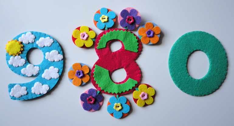Цифры магниты из фетра (два варианта)