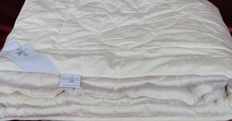 УМНЫЕ ПОДУШКИ И ОДЕЯЛА *M*a*i*s*o*n D*o*r * с 3D эффектом