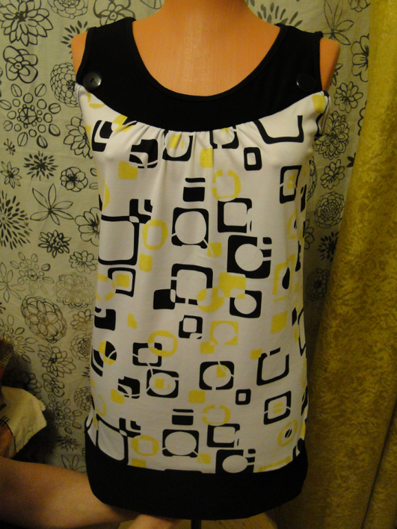 На девушку 12-17 лет или мамочку 42 размера новая и бу