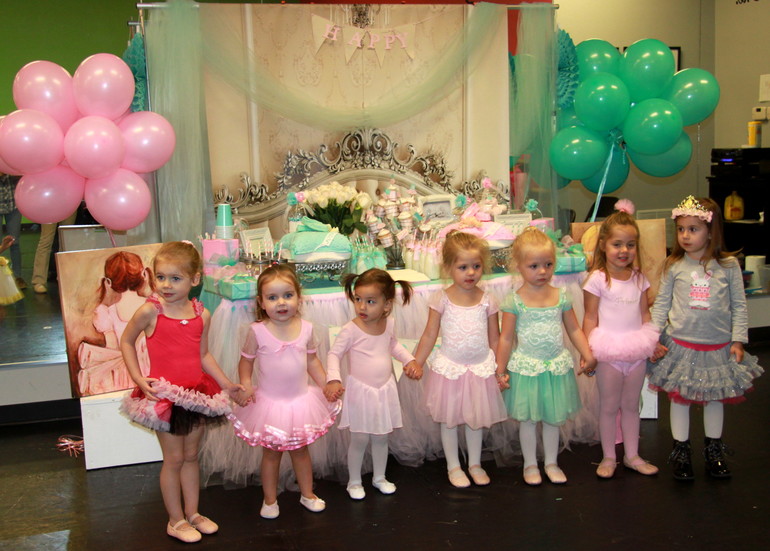 Атланта, ч. 2, Birthday parties