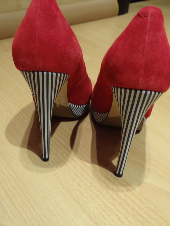 Генеральная уборка!!! Сабо, туфли, ботильоны, сапоги, кроссовки...У меня 37,5, ношу 38р-р