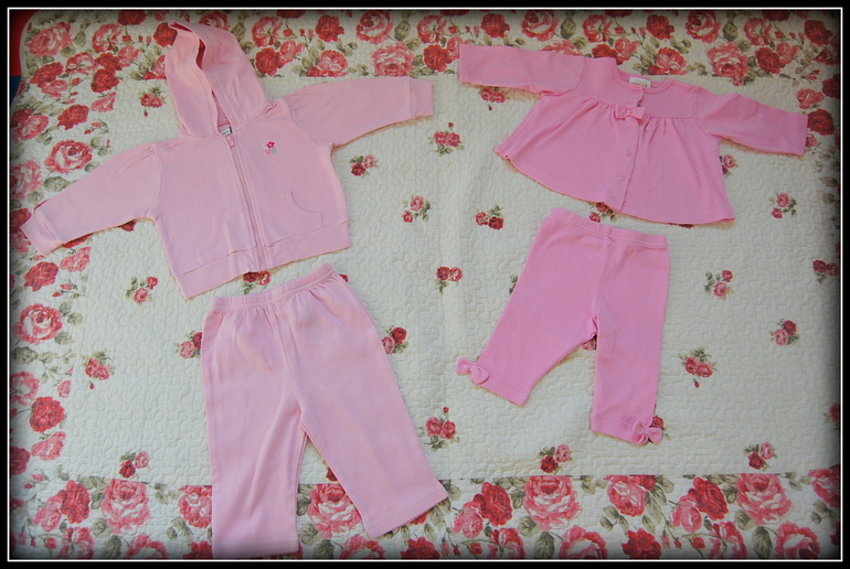 Одежда для девочки от 0 до 8 мес .Цены от 40 рублей)))