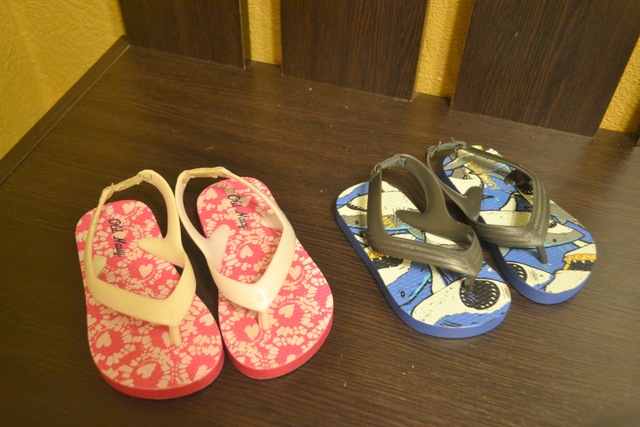 Обувь(сандалики, кроссовки, полуботинки, сапожки) от 18 - 23р-р. Дешево!!!