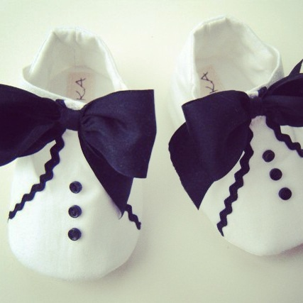 Сапожки на маленькие ножки))