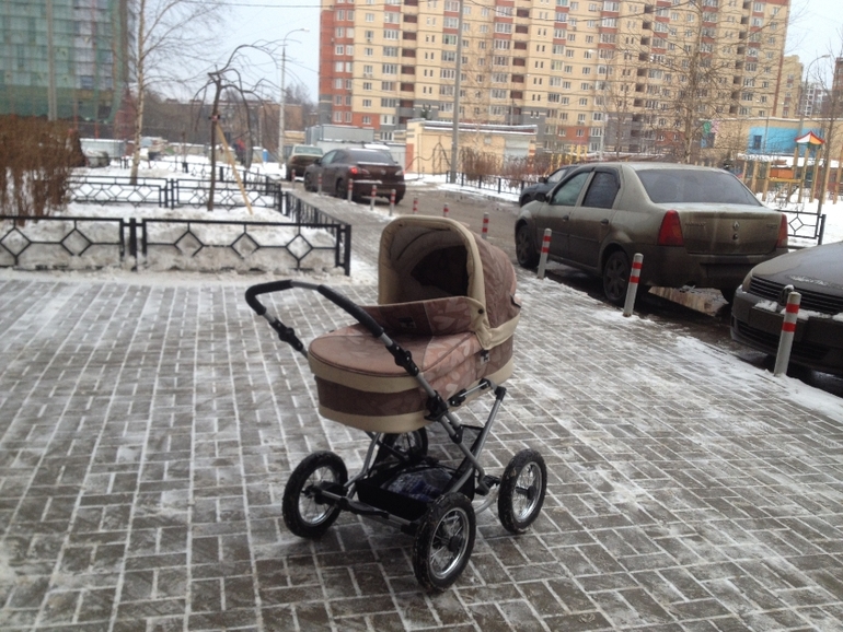 Коляска Zekiwa Touring de Luxe 2013г. 10 000 руб.