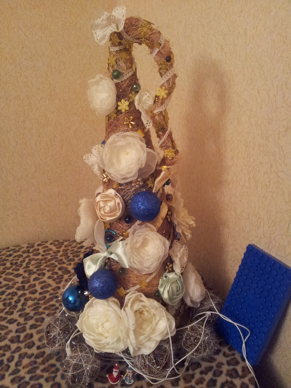 Наша елочка!