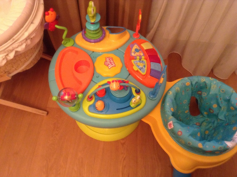 Подарок нашему Данечке на 4 месяца-игровые центры