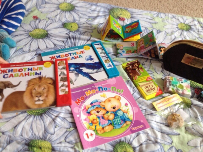 Посылочка ко дню рождения двойняшек