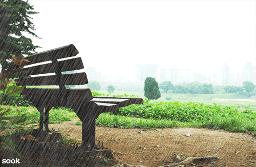 хочется лета,дождя)))