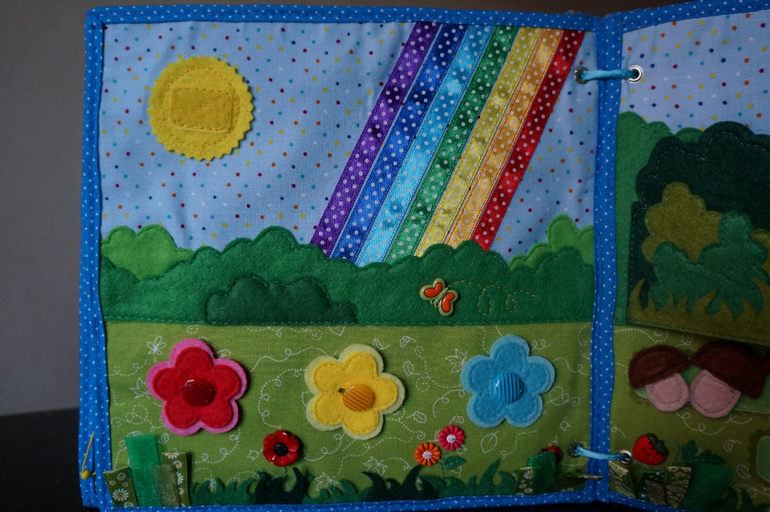 Развивающая книжка для сынишки. Первый опыт!