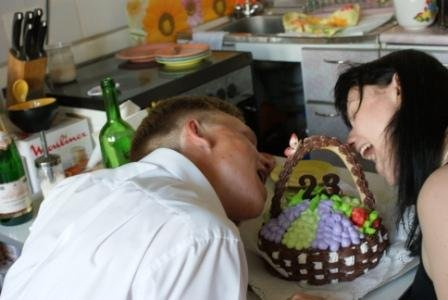 Ты не забудь поздравить с днем рожденья меня...и не забудь пожелать мне счастья