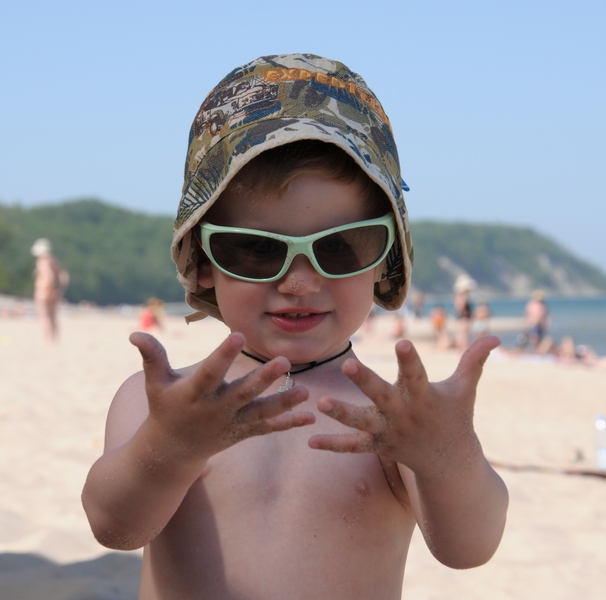 Светлогорск в мае с сыном год и 9 месяцев