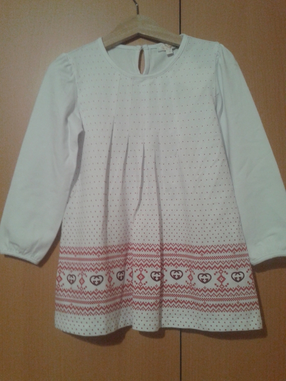 Большая распродажа детской одежды.