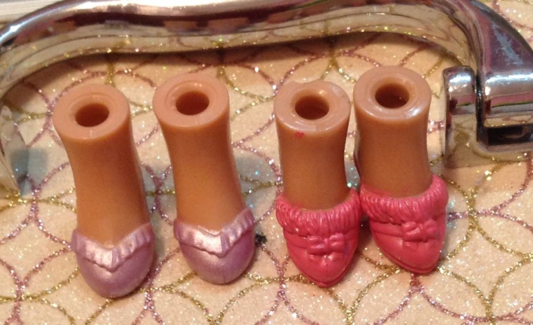 Продам одежду для куклы Bratz подростка