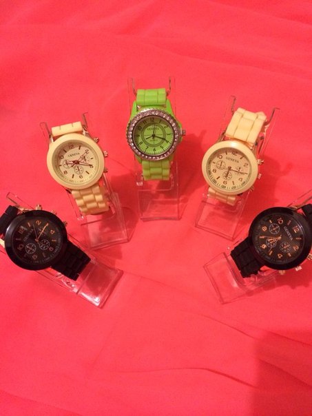 Часики Женева с силиконовым ремешком по 300 руб. в наличии! Москва и регионы!