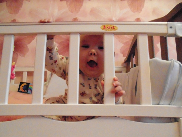 Моей ягодке сегодня ПОЛГОДИКА!!!!!!!