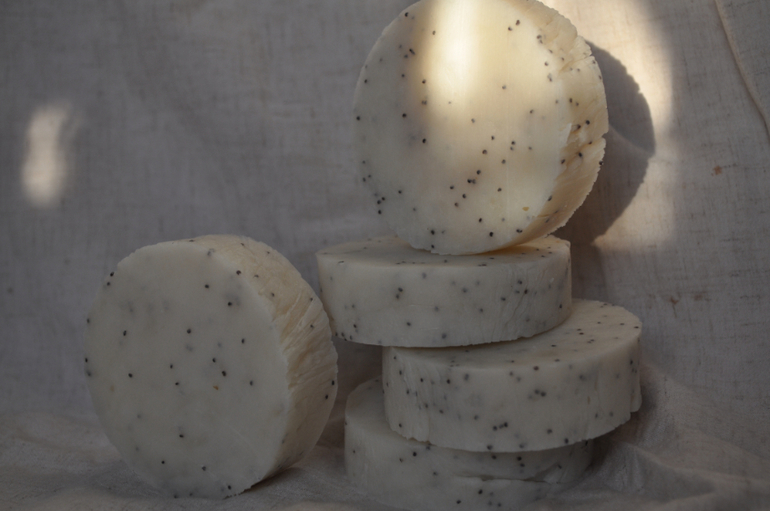 Обменяю натуральное мыло ручной работы на ваши предложения.Украина (обновлено)