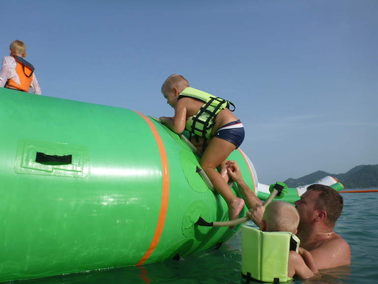 чавенг, батуты...