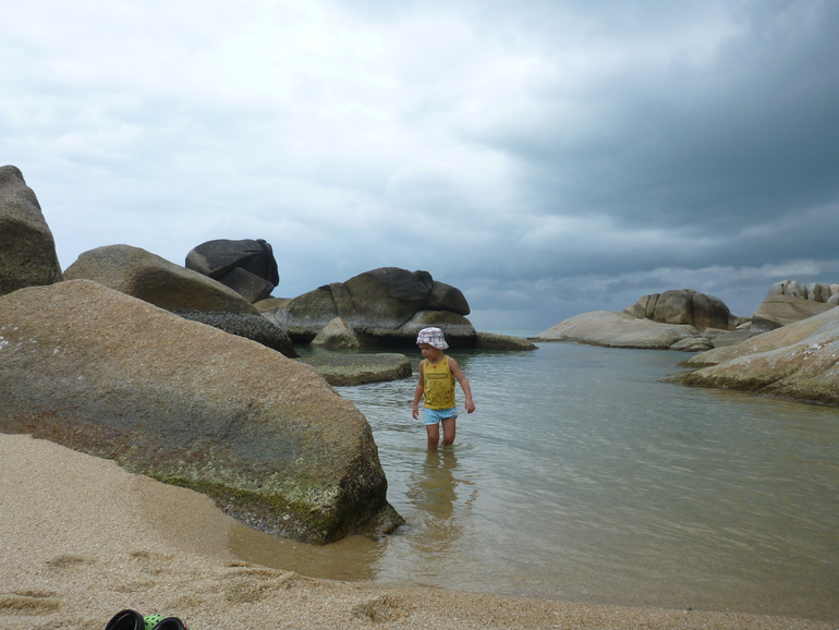 камни бабушка и дедушка на ламаи)