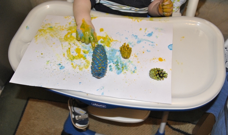 Тематическая неделя под кодовым названием «Мишка косолапый по лесу идет... шишки собирает, песенки поет...»)) День первый. Шишка.