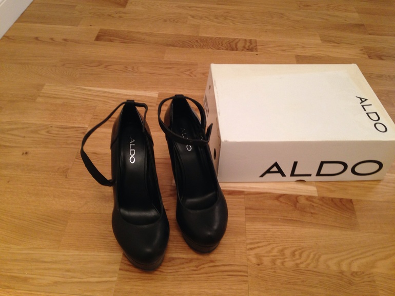 Туфли ALDO, размер 37, одела 1 раз в помещении, 2000р