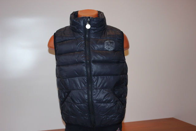 Модные жилетки д/м и д/д от 1 до 9 лет Moncler, Armani,Kenzo от 750 руб.в наличии м.Новокосино
