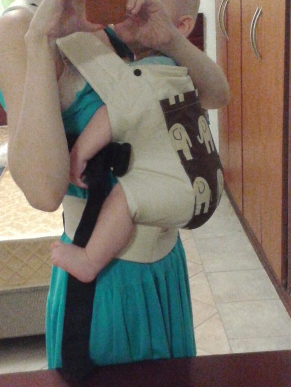 правильно ли сидит в эрго-рюкзаке