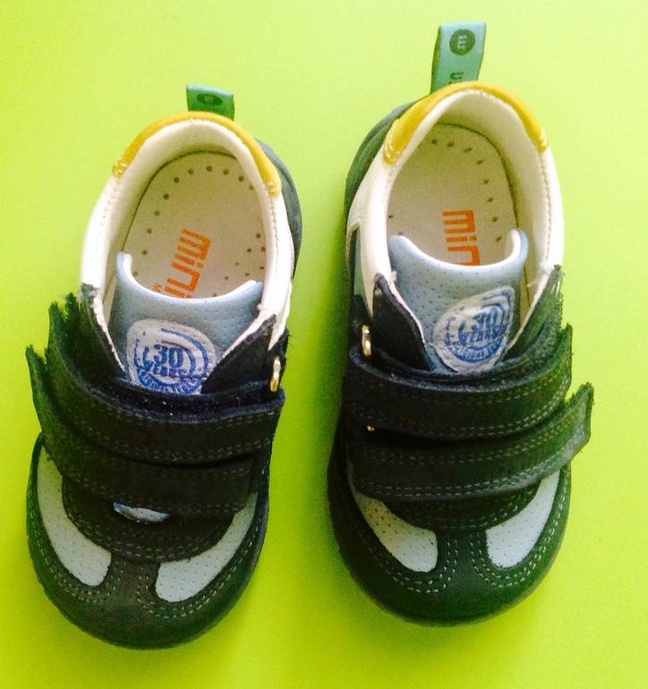 Кеды и сандали кожанные минимен размер 20 и 19  Цена от500 руб.