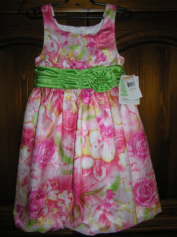 ПРИСТРОЙ НАРЯДНОГО ПЛАТЬЯ И ОДЕЖДЫ GYMBOREE НА НЕ ХУДЕНЬКИХ ДЕВОЧЕК !!!!!