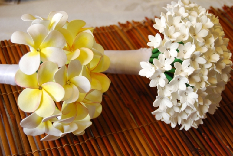 Свадебные аксессуары, украшения, букетики из японской глины!