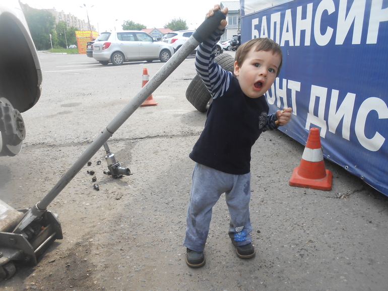 Хроника после года))