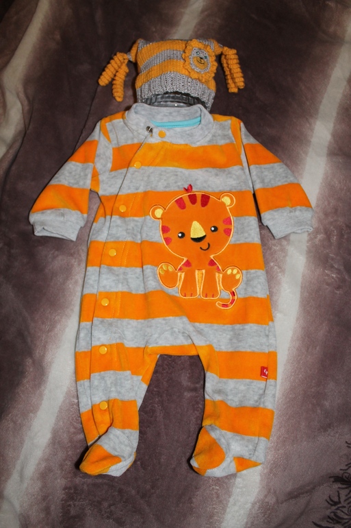 Связалась шапулька)