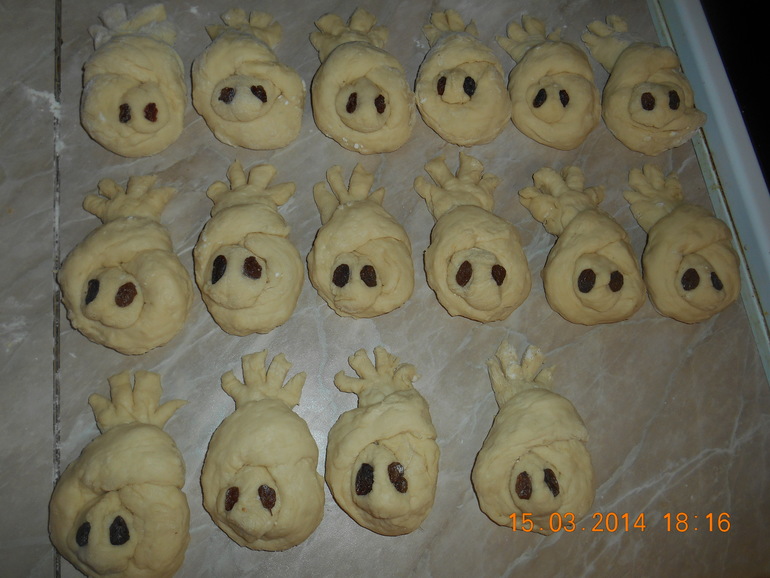 Сладкие булочки с кунжутом