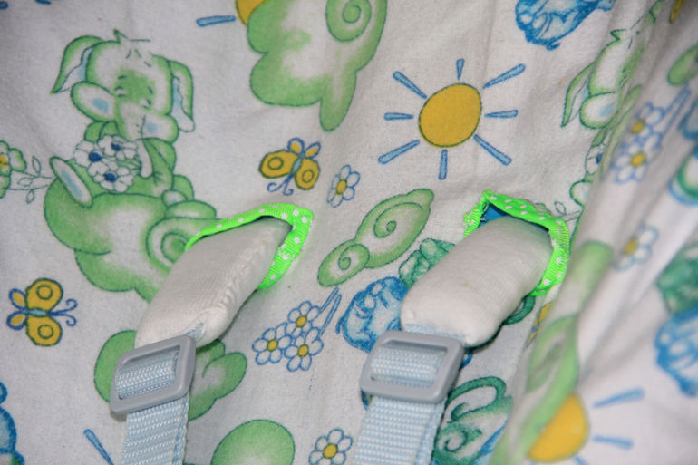 Как предотвратить трещины на клеенчатом чехле