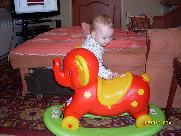 У нас поселился СЛОНИК....