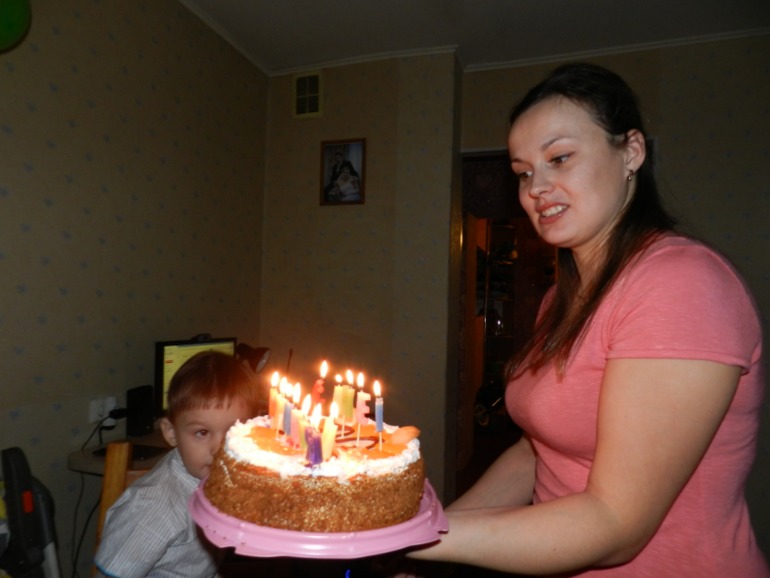 ДР в саду и мило дома 18 числа