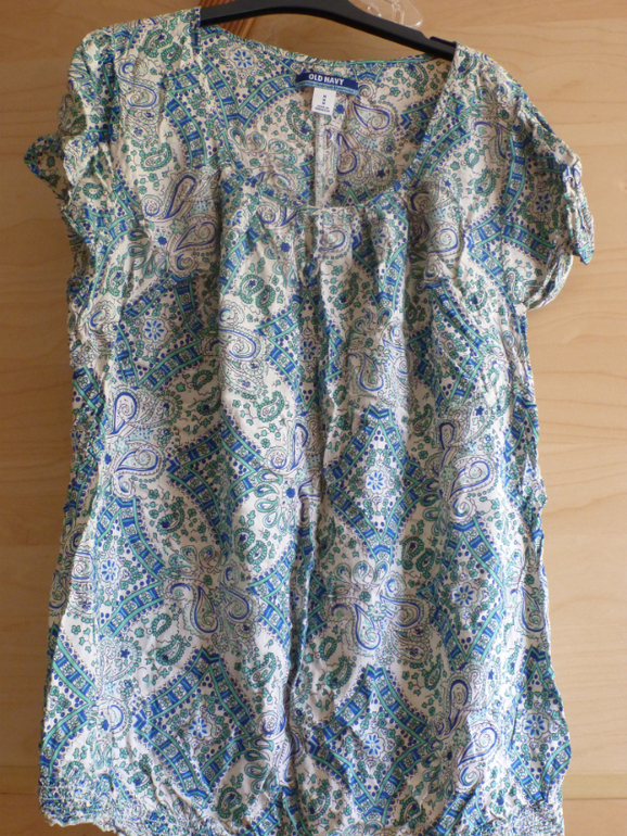 Джинсы и кофточки для беременных 48 размера, б/у