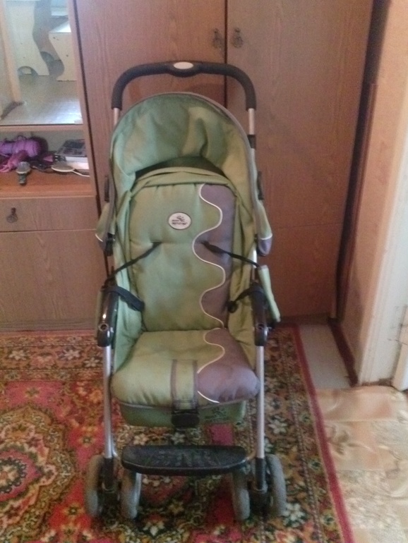 Коляска в которой мы гуляем